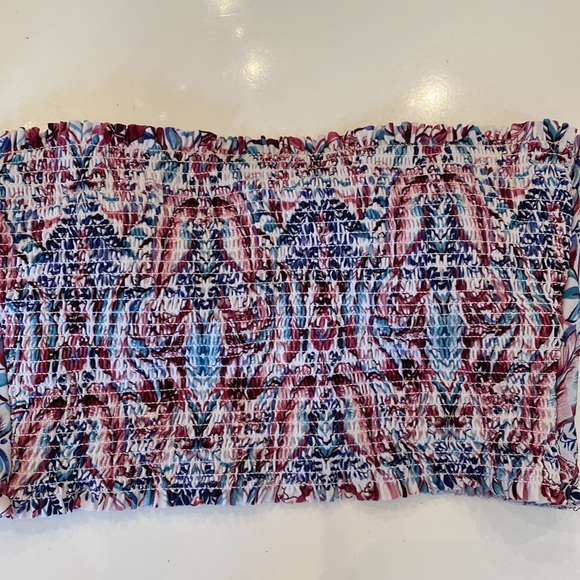 Floral bathing suit. - Picture 4 of 6